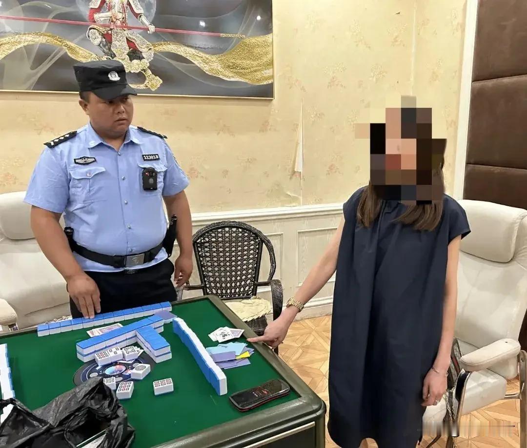 相亲变骗局！长沙女子打麻将输掉万元现在网上相亲很普遍，可里面的坑真不少。长沙一
