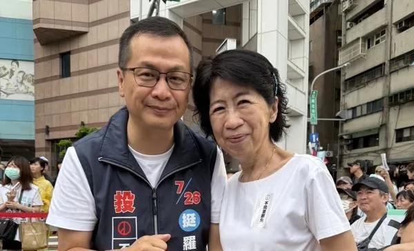 陈佩琪盼能跟柯文哲一起投反罢免票　选区蓝委罗智强：非常期待柯文哲的夫人陈佩琪今