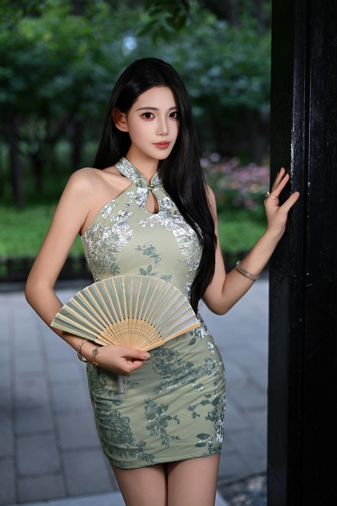 长腿旗袍御姐，优雅迷人！