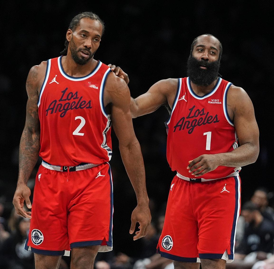 伦纳德谈哈登的交易流言：“确实有点意外，当时我还在比赛，他依然是我的兄弟，无