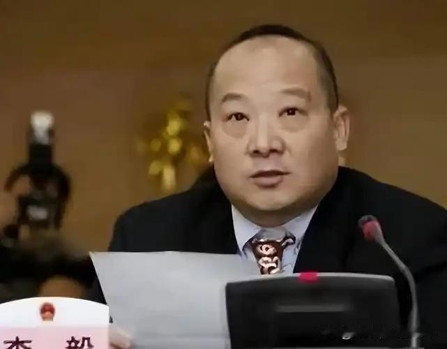 最近，李毅教授在节目中点评沈伯洋竞选台北市长，要点是:“台北是绿营选战最薄弱的地