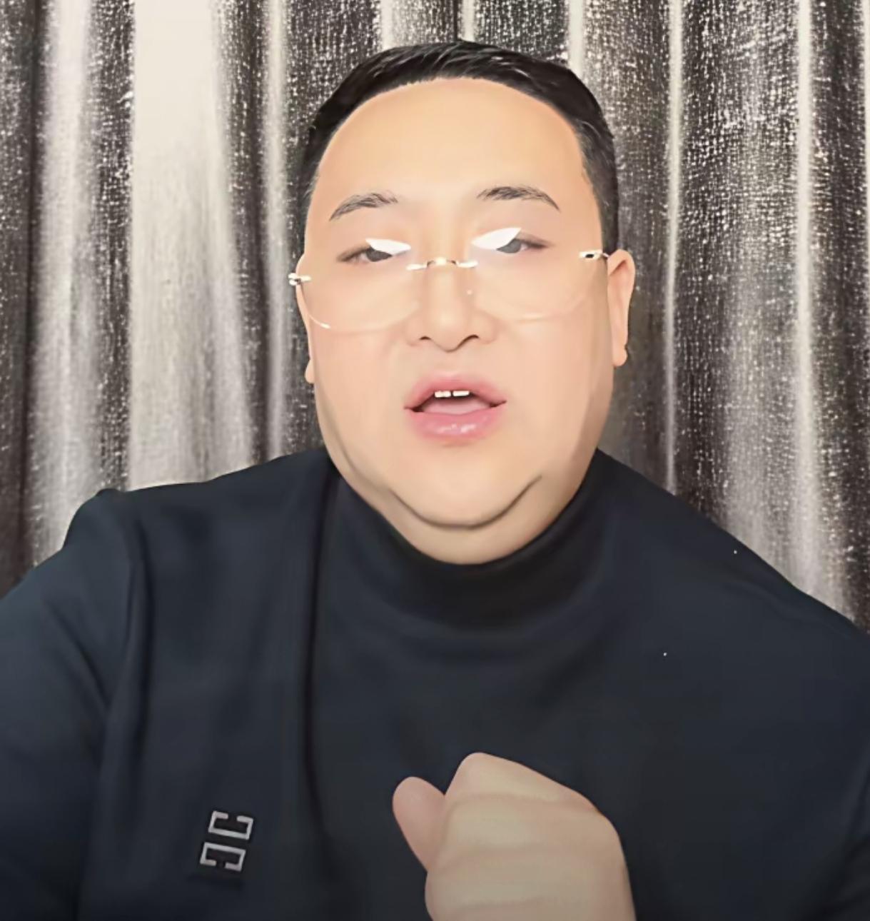 家人们姐姐们下午好；姗姗刚刚看到有个直播间木网红说一个谎言需要十个谎言来圆，六