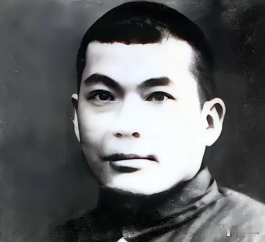 1940年河南安阳，吴凤翔刚一枪毙了日本大特务酒井，就被日军围捕进水牢——铁链锁