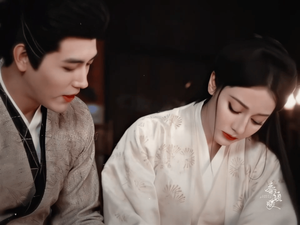 陈飞宇75岁老年妆陈飞宇这老年妆细节满分！皱纹、白发配沧桑眼神，段胥老去的样子