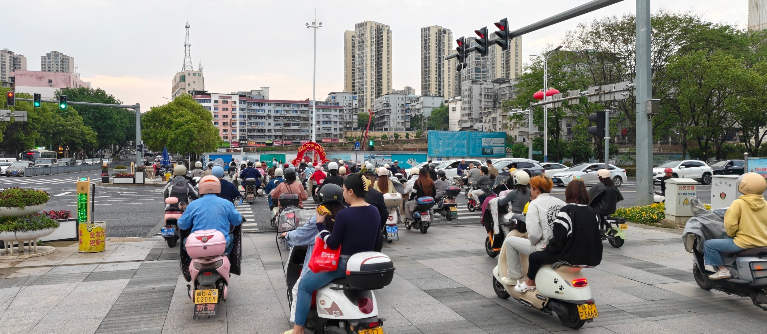 全场我一个人步行