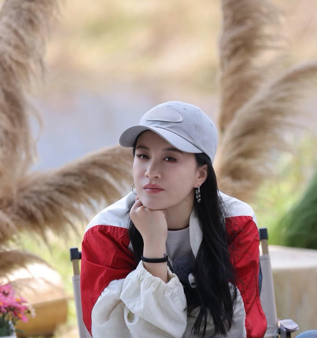 我敢说李嘉格嫁给谁都不会幸福的！李嘉格的婚姻不幸，并非源于婚前怀孕或婆媳