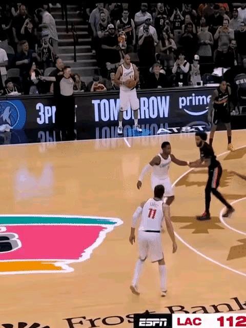 最怕的就是，你以为下班了，活儿却自己找上门。快船领先25分被马刺翻盘，最后1