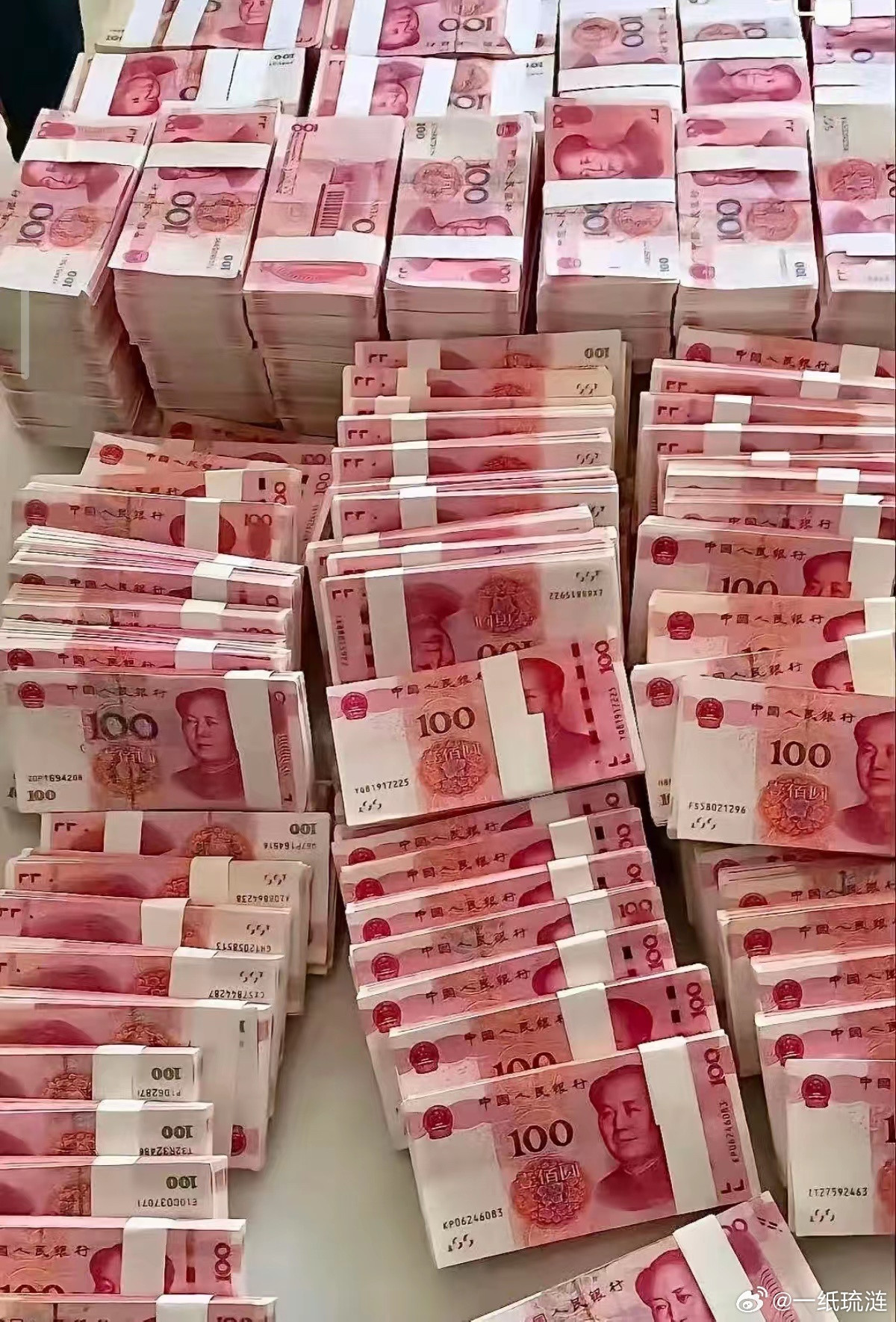 我查了下天津这位受贿的严医生，发现5个很有趣的细节。1.他竟然是个70后，担任放