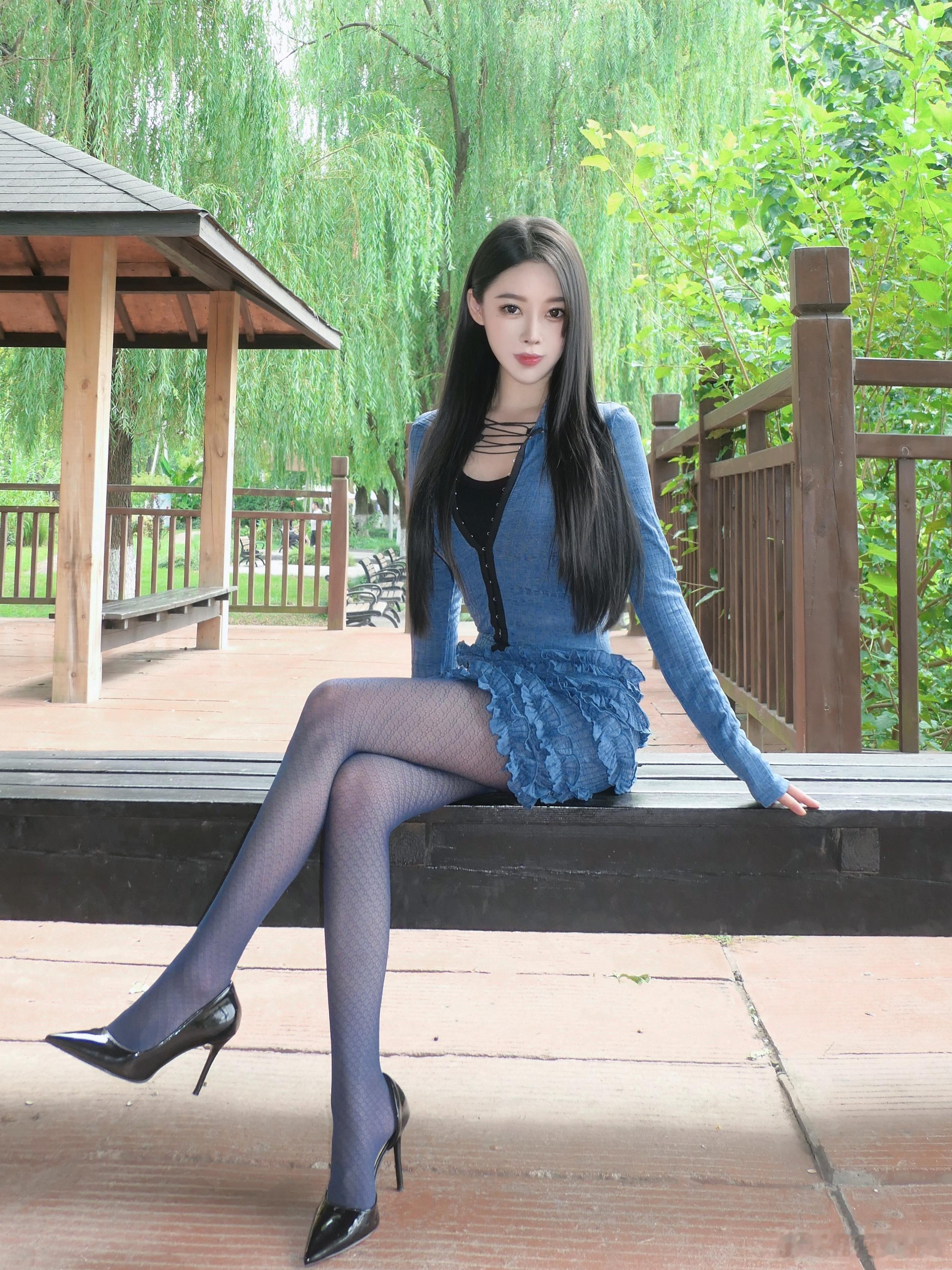 一抹藏蓝🌌​​​