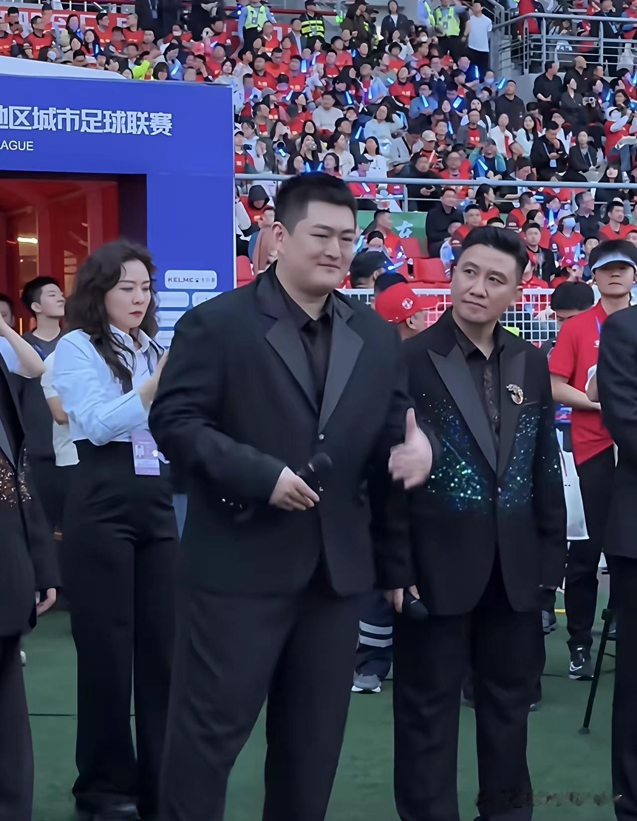 东北文化真的离不开二人转，赵本山儿子真是东北活招牌，东北超赵大牛也是尽心尽责的组