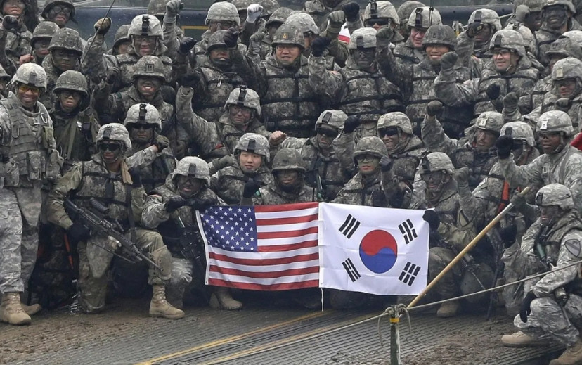 美国表示准备撤离驻韩美军，韩国从政府到国防部，全都被吓尿了 最近，美国《华尔