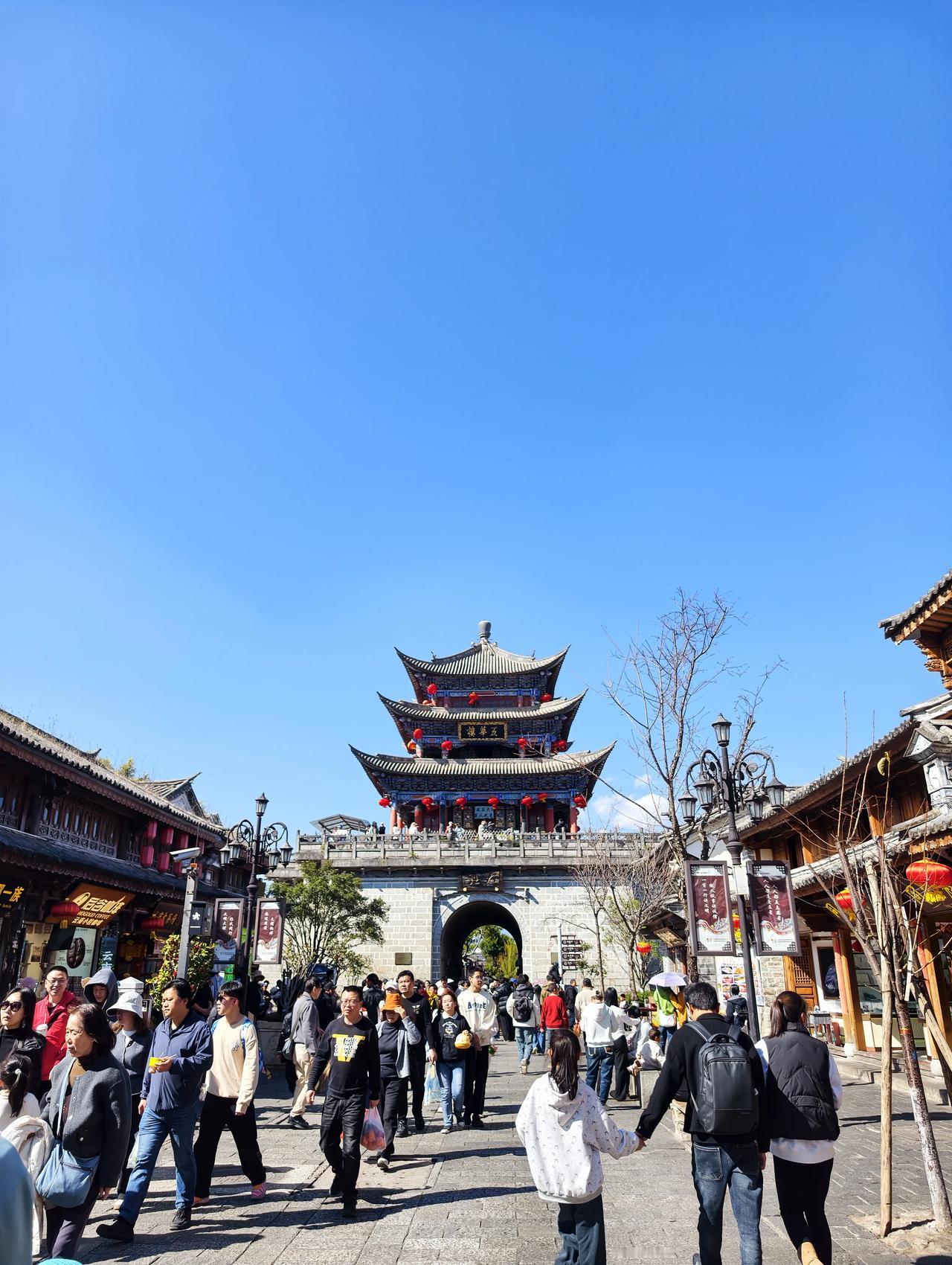 在两性关系中，如何判断一个人是否“爱”你？当然，在这里用“爱”这个词不太合适