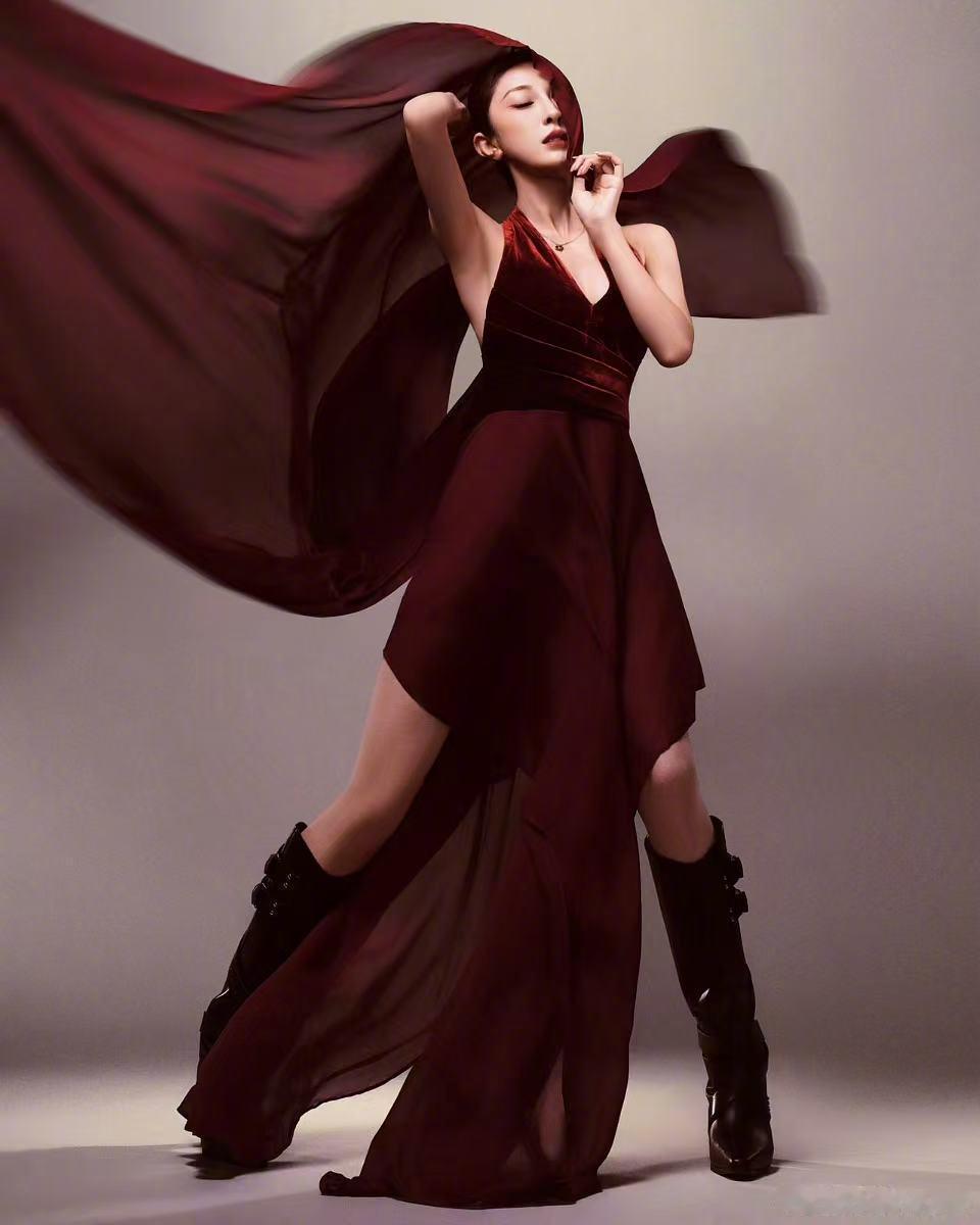 张小婉变化好大差点没认出来这是张小婉，整个人变化好大！印象里还是自带buff的喜