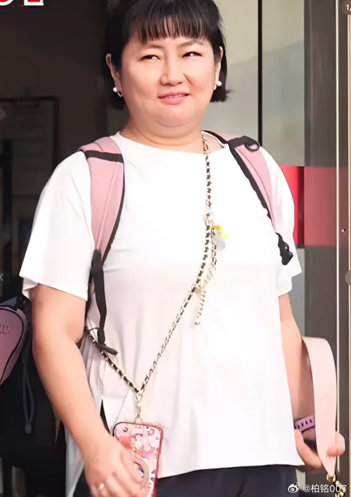 SHE的Selina变成这样了啊？​