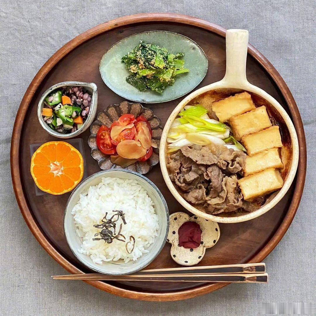 馋师早上好呀，又是炎热的一天，大家注意防暑降温，记得好好吃早饭呀