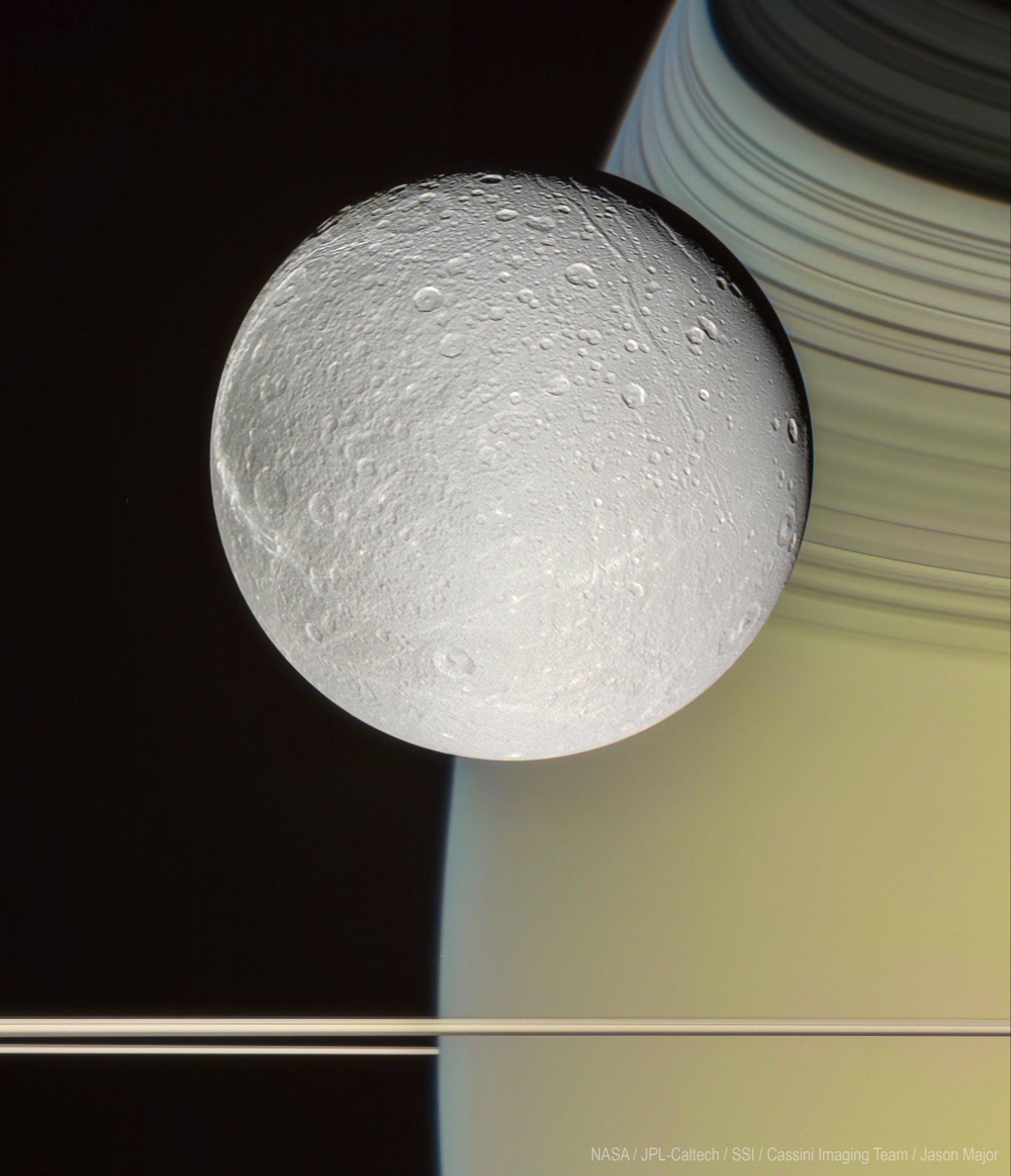 20年前的今天，卡西尼号拍摄到了土卫四​​​