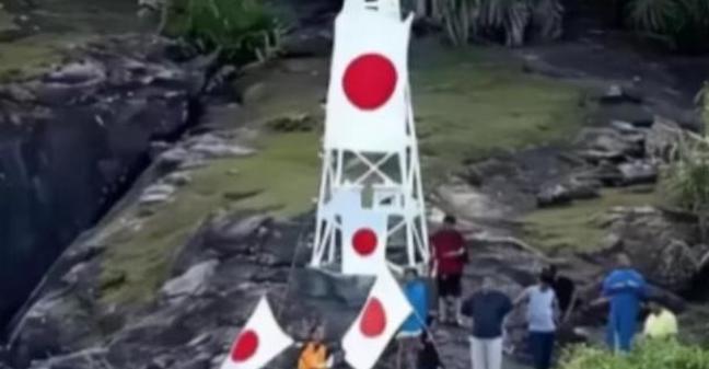 终于看懂，为何中日闹再凶也不拆钓鱼岛灯塔——那不是航标，而是日本右翼1996年偷