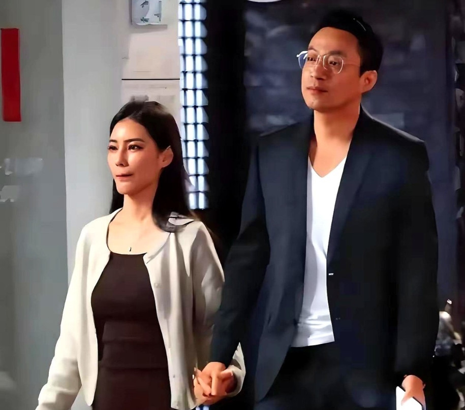 马筱梅前夫哥的爆料，汪家看似沉默以对，各方人士都在线吃瓜，所谓看热闹不嫌事大，水