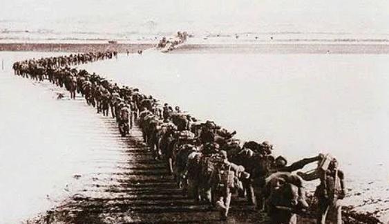 1992年，俄罗斯公开绝密档案，曝光了抗美援朝被掩藏42年的真相。原来抗美援朝还