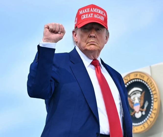 美国找中国了，第一时间通气当地时间12月8日，特朗普宣布：将允许英伟达向中国