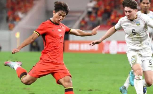 一夜之间国足U22两名球员全国出名了！国足U22有两名球员一夜间火遍全网，第
