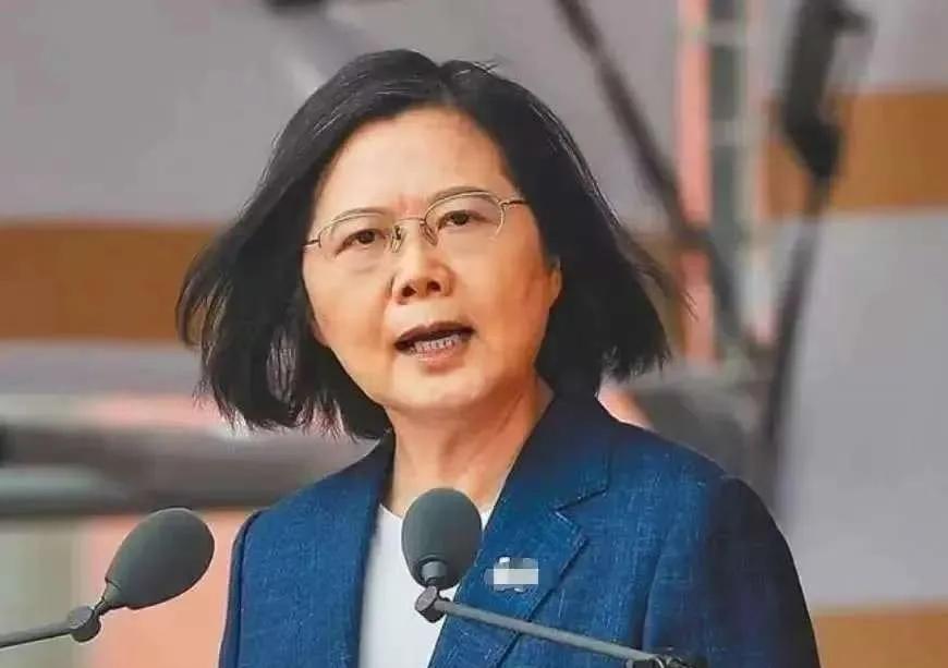 就在刚刚岛内传出消息，“台独首恶”蔡英文将于11月8日，窜访德国，并在11