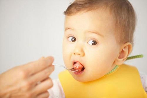 当宝宝有以下症状就有可能是缺铁性贫血 饮食疗法是重要治疗方法