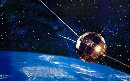 为什么东方红一号至今都没有坠入大气层？很简单，因为当初把东方红一号发射出去的时候