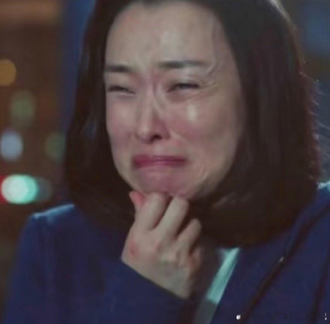 辛辛那提女单第三轮，阿尼西莫娃边贡献表情包边逆转，4-6/6-4/6-2击败伊埃