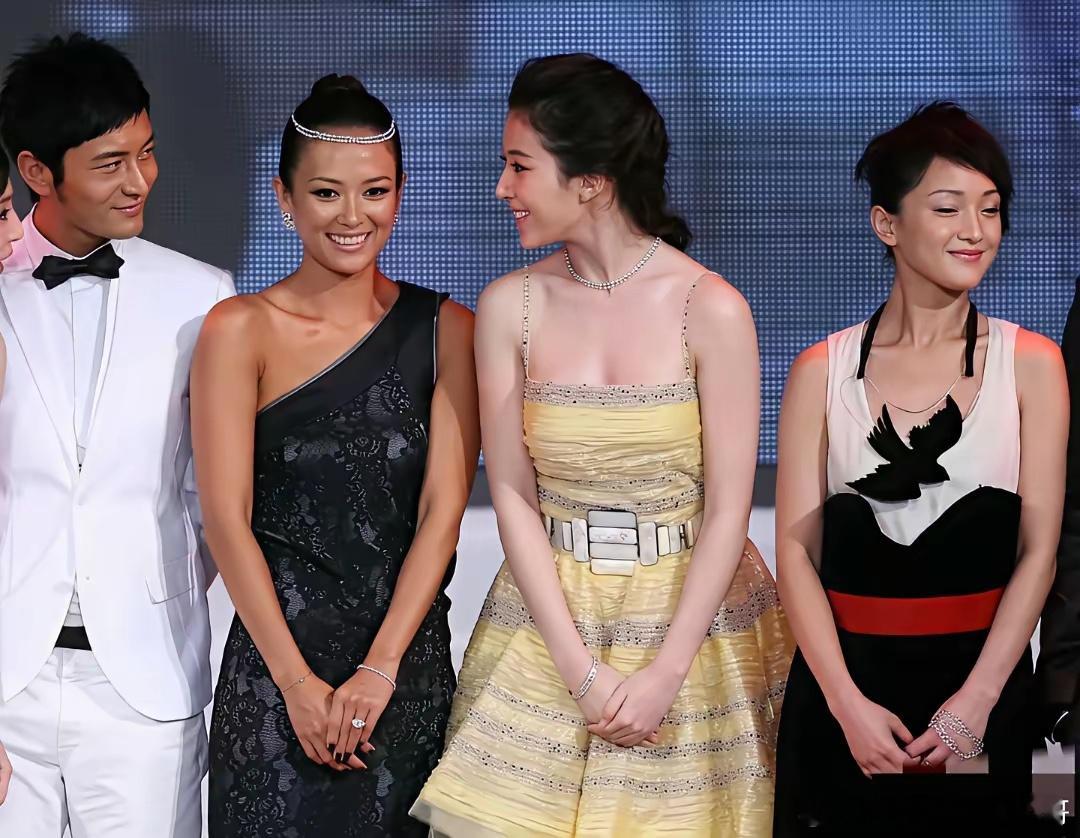 估计章子怡最不想看到的就是这张照片！