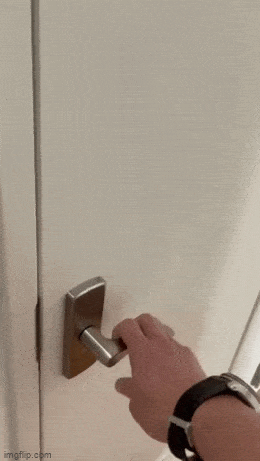 拉得太舒服睡着了