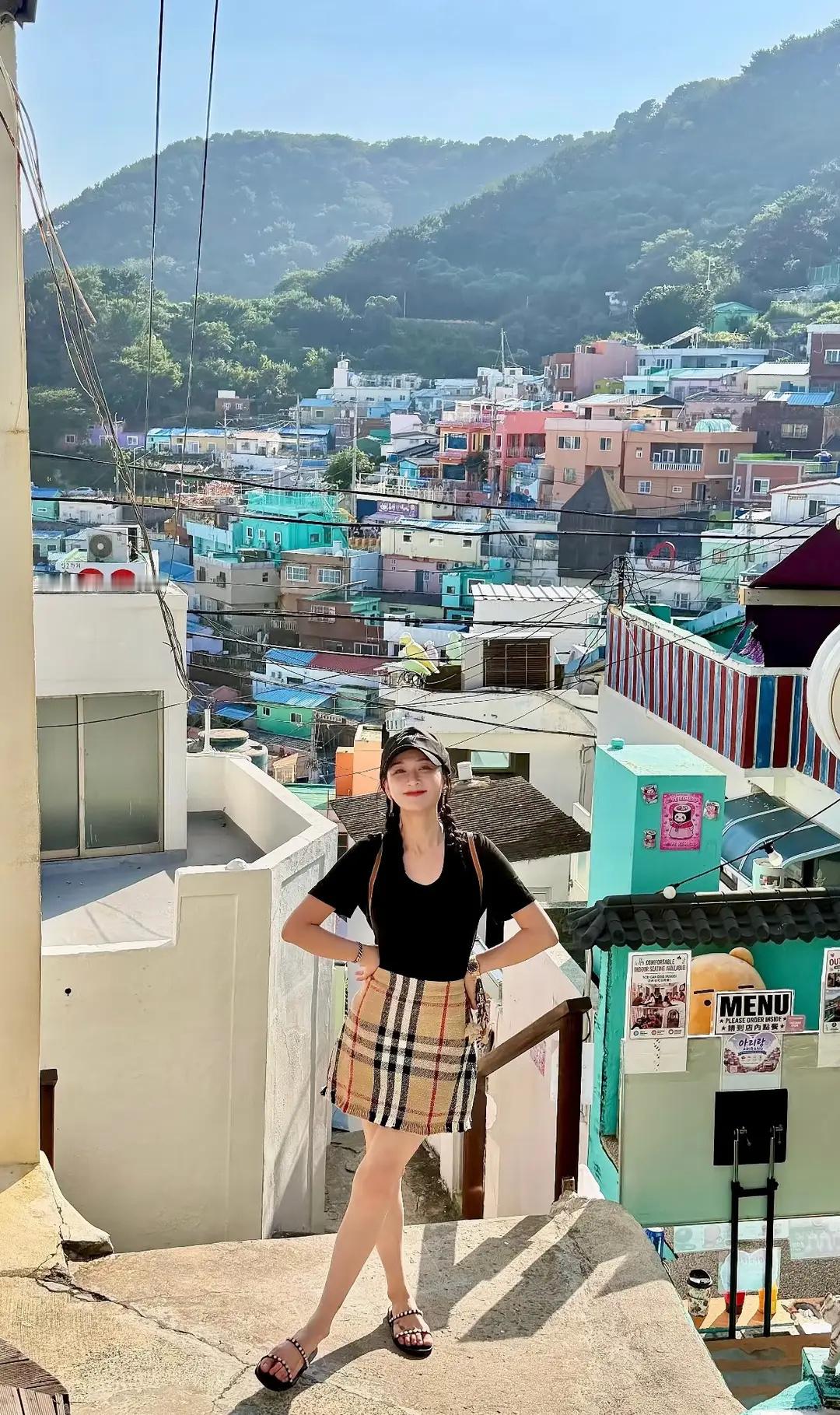 47岁陈乔恩和老公解锁韩国自驾游，艾伦镜头里的她依旧好有少女感​​​