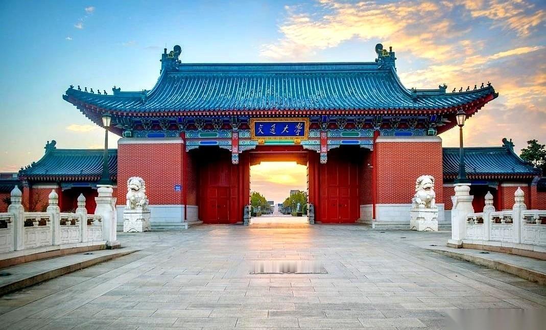 上海交大一个博士生，硬着头皮敲开了导师办公室的门。他不是来汇报论文进度的，是来
