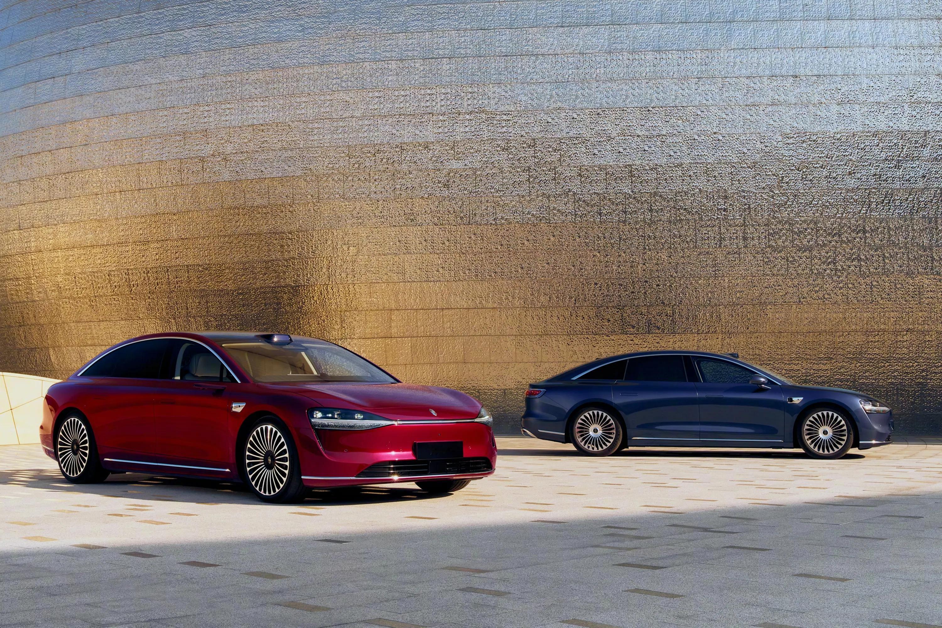 最近试驾享界S9，真心觉得挺可的～外观线条顺顺的，不浮夸但很吸睛，开在路上回头