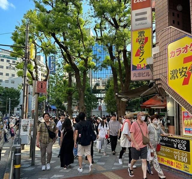 日本人怕了？超过一半的日本人，现在开始害怕了。最新的民间调查显示，高达53.6%