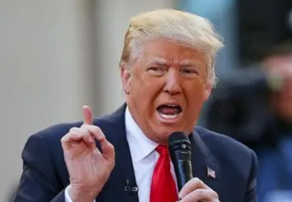 美国这么折腾一个月是为了什么？关税回到了原点，大豆出口让给了巴西，牛肉出口让给了