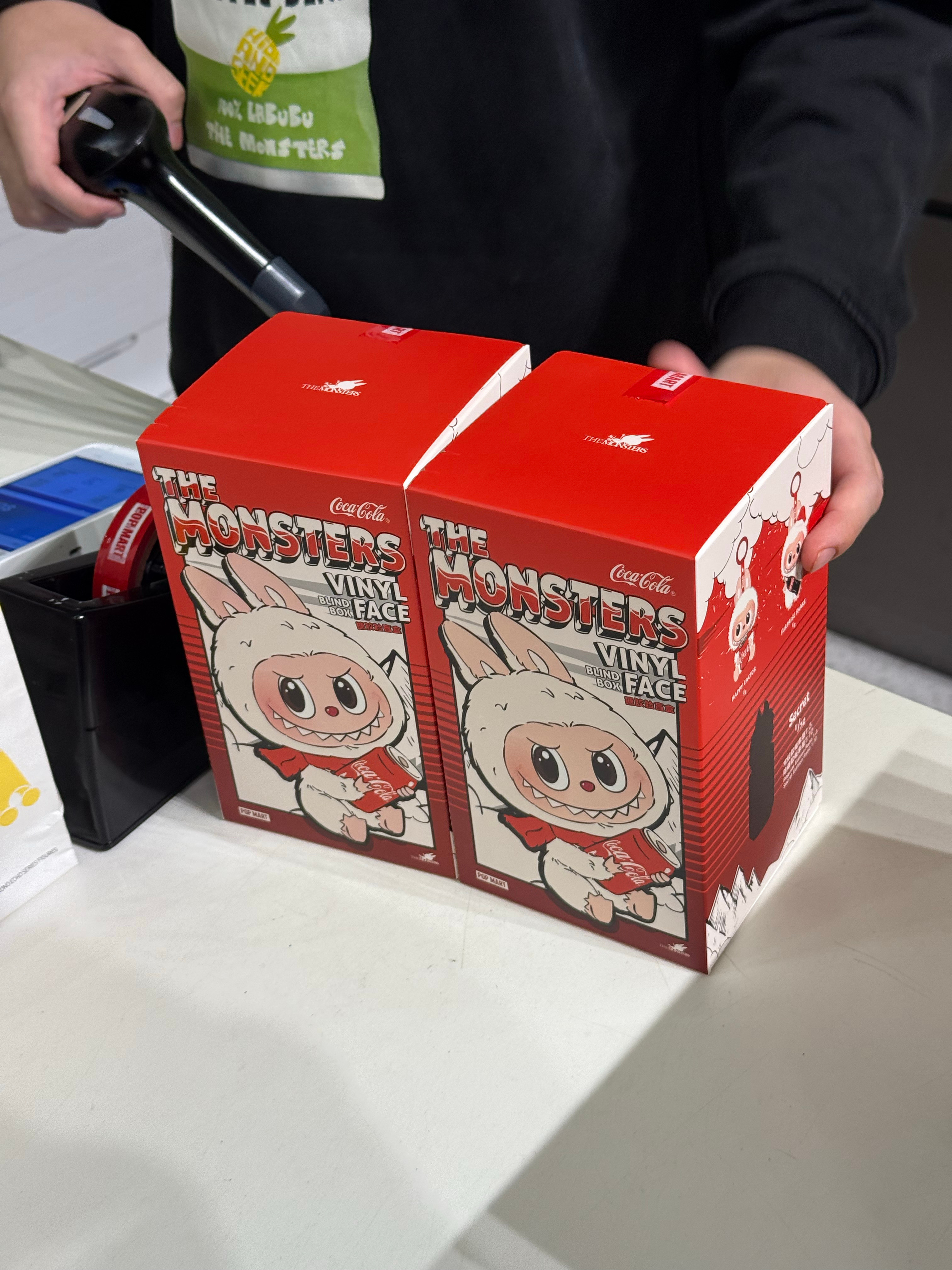 跑了3家店都买不到一代二代一怒之下直接shoppe就是要等10天[哭哭][哭哭]拿走