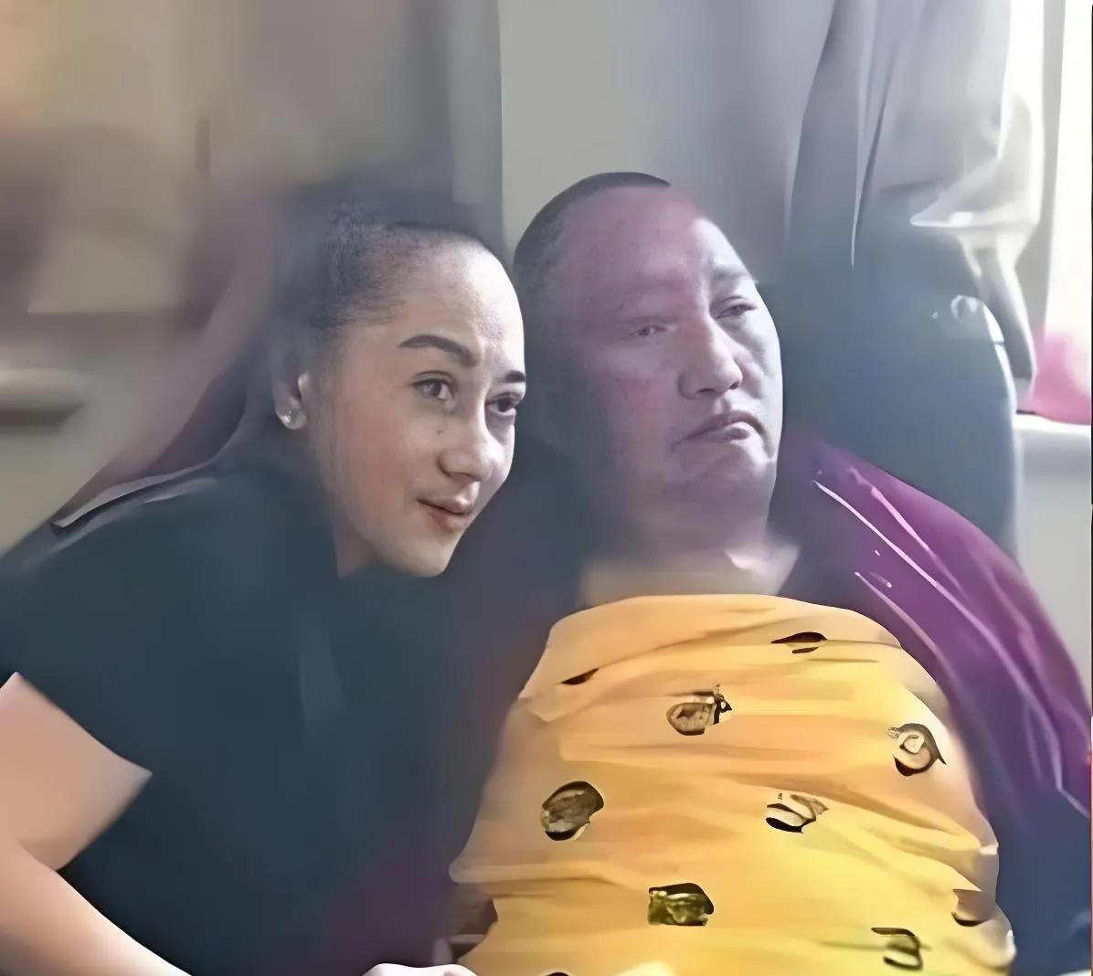 我的天，这还是那个曾经让万千少男少女痴迷的利智吗？自从利智嫁给李连杰后，两人