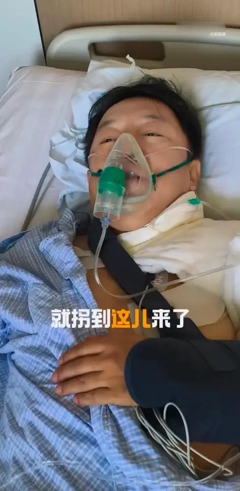 黄渤竟然受伤住院了，原因是他骑自行车没拐好弯，结果把自己给弄摔倒了，这一摔可没那
