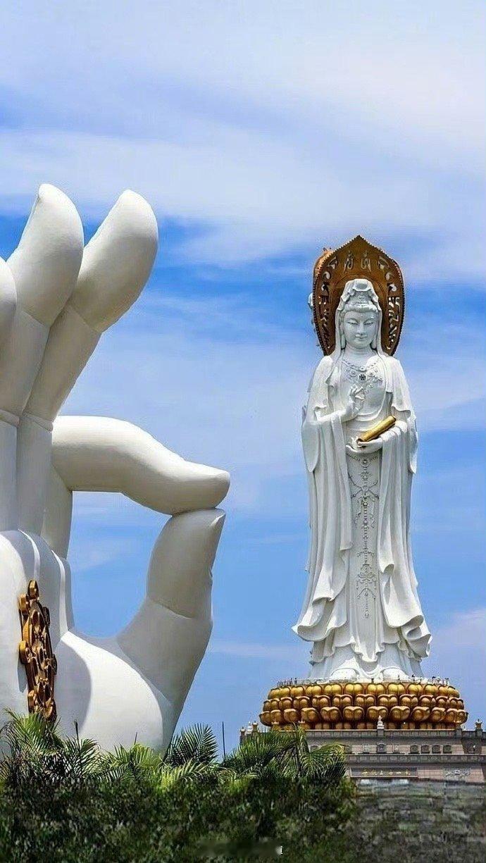 家庭越过越好的六大征兆：1、尽量不要离婚，半路夫妻更难合心。2、没条件就生一个孩