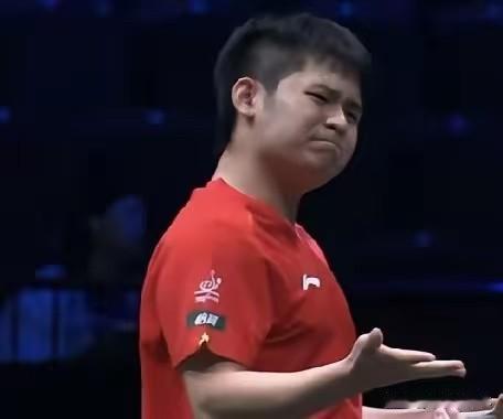 其实林诗栋一直都忽略了一件事，他反复输给同一个对手，不是因为体能崩了，也不是