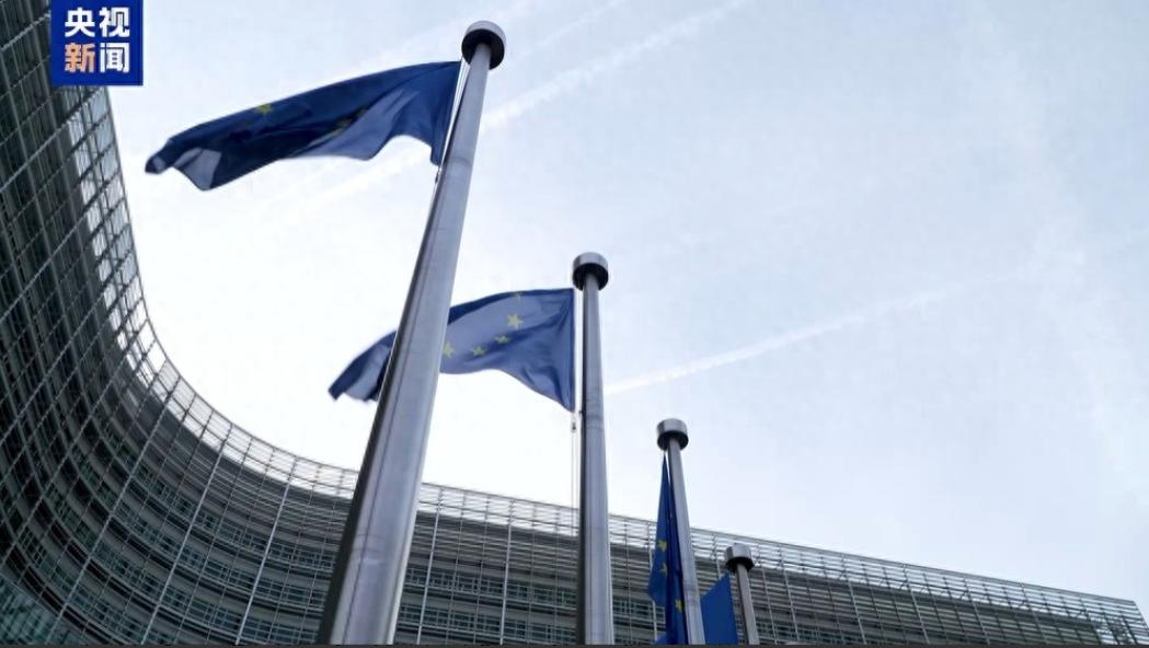 /问题：乌克兰为什么不选择投靠俄罗斯？那不是一样能保证安全吗？其实，乌克兰如果真