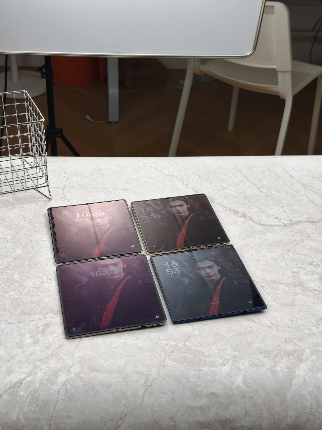 难量产+价格贵，今年换折叠屏还只看苹果？