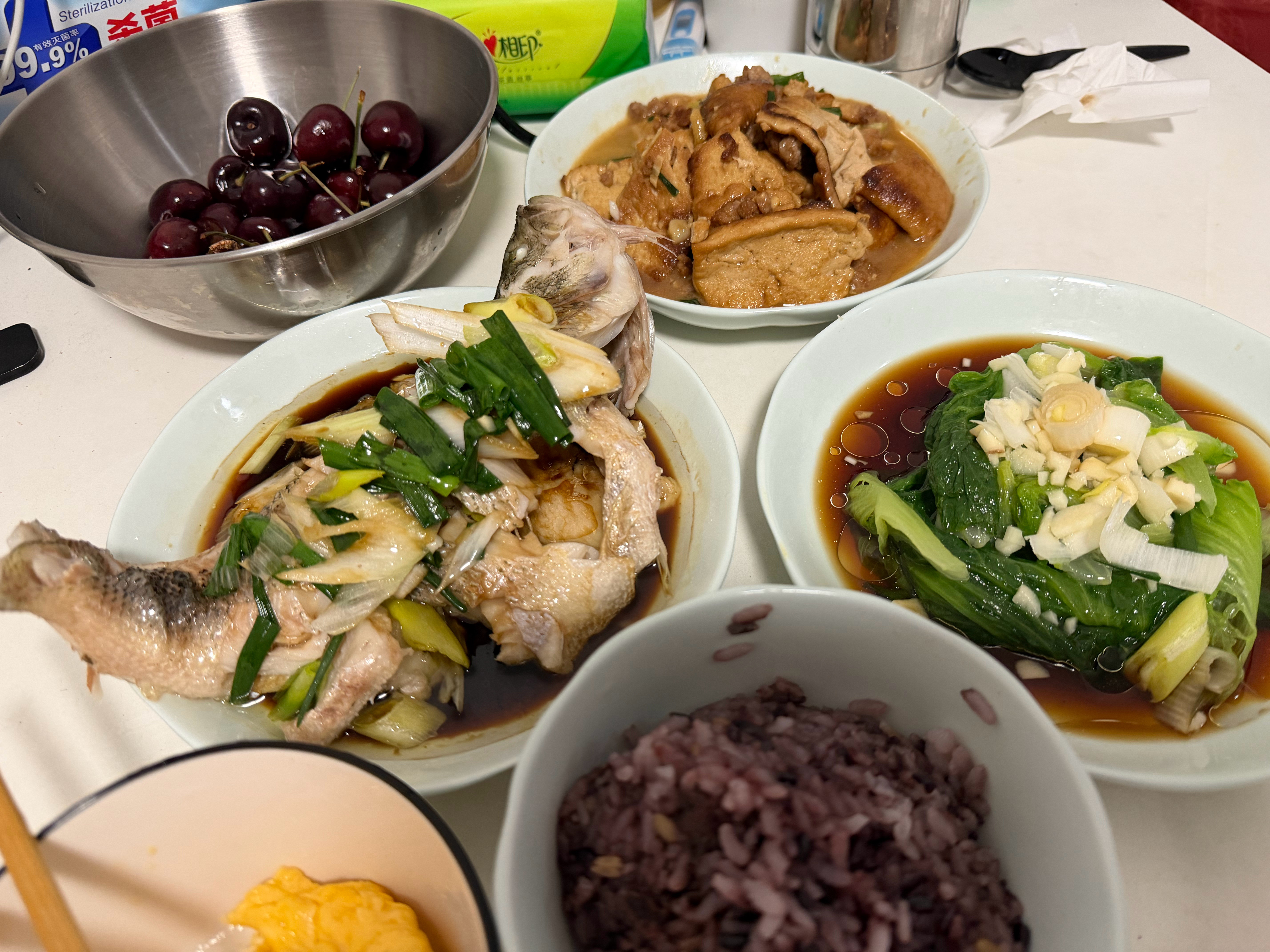 今天做了新菜豆腐肉沫，有点咸了这把湖了的日常