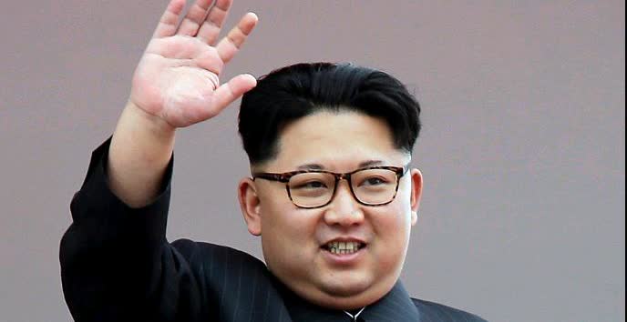 有这么两位国家领导人，面对阅兵邀请——一位一直在犹豫一直在犹豫，最终还是