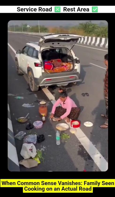 当常识消失：一家人被拍到在真正的道路上做饭在印度，公民意识是一种稀缺的奢侈品，