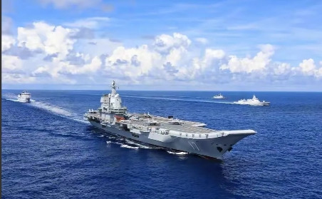 面对英国海军接二连三的挑衅中国直接让山东舰掉头迎接今年6月，英国先是派出皇家海