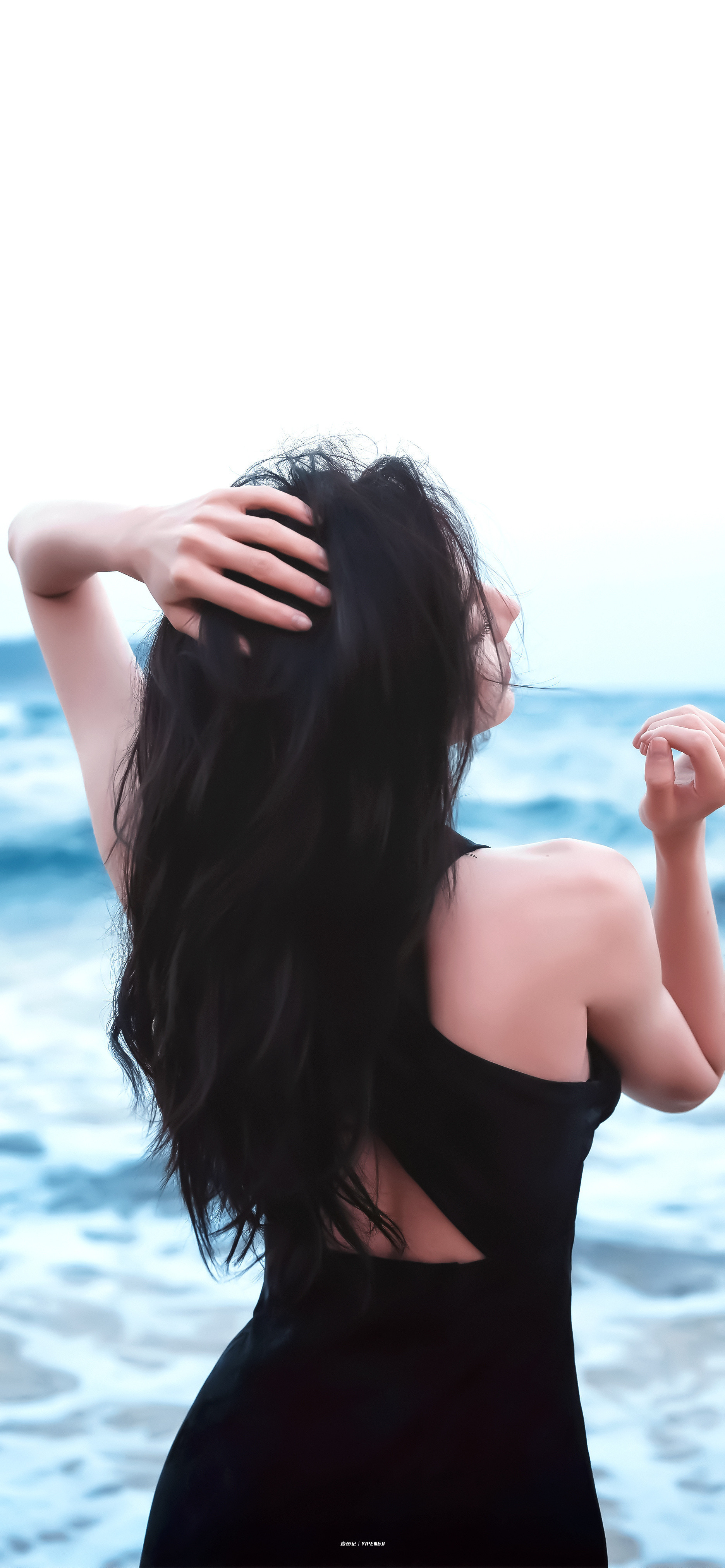 巴黎转角遇到热巴迪丽热巴海边大片时代美人闪耀巴黎✨​​​