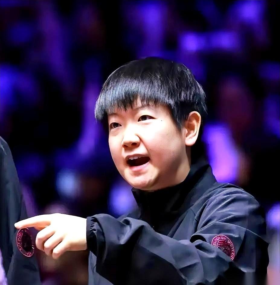 陈幸同是孙颖莎、王曼昱、王艺迪这四名国乒队员里唯一一个在读博士。 世界冠军退
