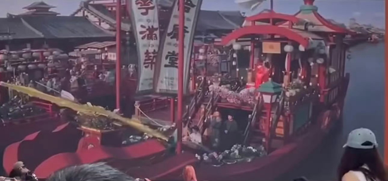 杨紫杨紫李现锦绣芳华首发片花[比心]杨紫何惟芳怎么样才能登上何惟芳的客?